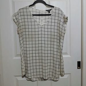 🔲 Express Black + White Grid V-Neck Blouse Top 🔲